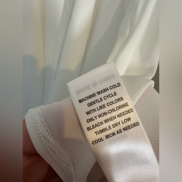 Eloquii White Sleeveless Blouse - Picture 7 of 8